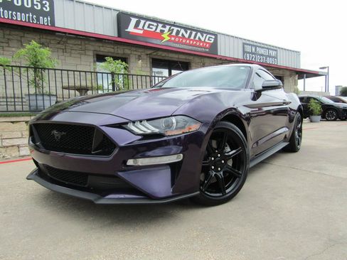 Used 2019 Ford Mustang GT Premium w/ Black Accent Package RWD image 1