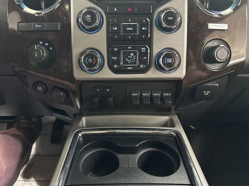 Used 2016 Ford F250 Platinum AWD/4WD image 40