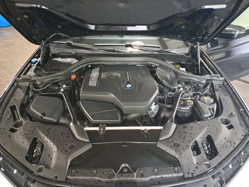 Used 2018 BMW 530i xDrive AWD/4WD image 32