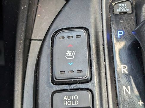 Used 2017 Hyundai Santa Fe Limited AWD/4WD image 21
