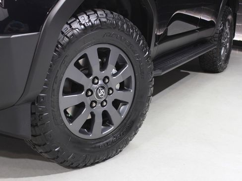 Used 2025 Toyota Land Cruiser image 16