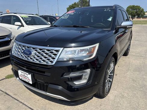 Used 2017 Ford Explorer Platinum AWD/4WD image 1