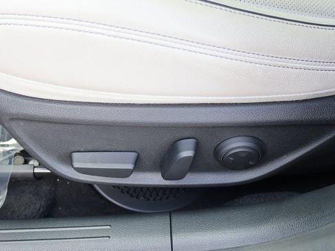 Used 2023 Genesis G70 2.0T w/ Sport Prestige Package image 32