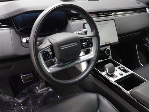 Used 2023 Land Rover Range Rover SE image 6