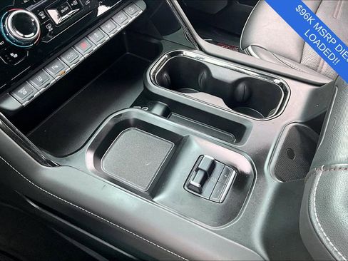 Used 2024 GMC Sierra 2500 AT4X image 18