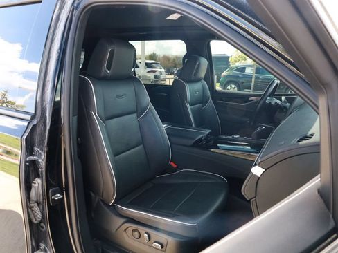 Used 2022 Cadillac Escalade ESV Sport w/ Touring Package RWD image 25