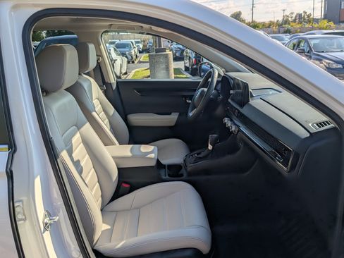 Used 2024 Honda CR-V EX-L image 10