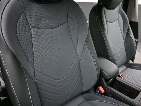 New 2026 Volkswagen Tiguan SE AWD/4WD image 14