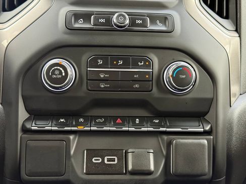 Certified 2025 Chevrolet Silverado 1500 Custom RWD image 22