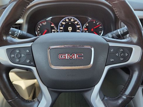 Used 2022 GMC Acadia SLT w/ Technology Package image 24