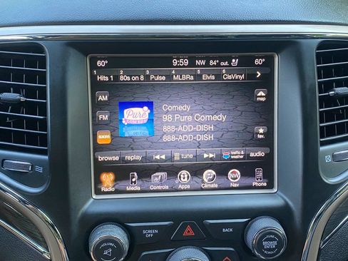 Used 2015 Jeep Grand Cherokee Overland w/ Advanced Technology Group AWD/4WD image 30