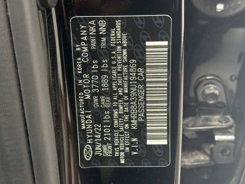 Used 2022 Hyundai Venue SE image 20