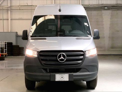 New 2025 Mercedes-Benz Sprinter 2500 image 3