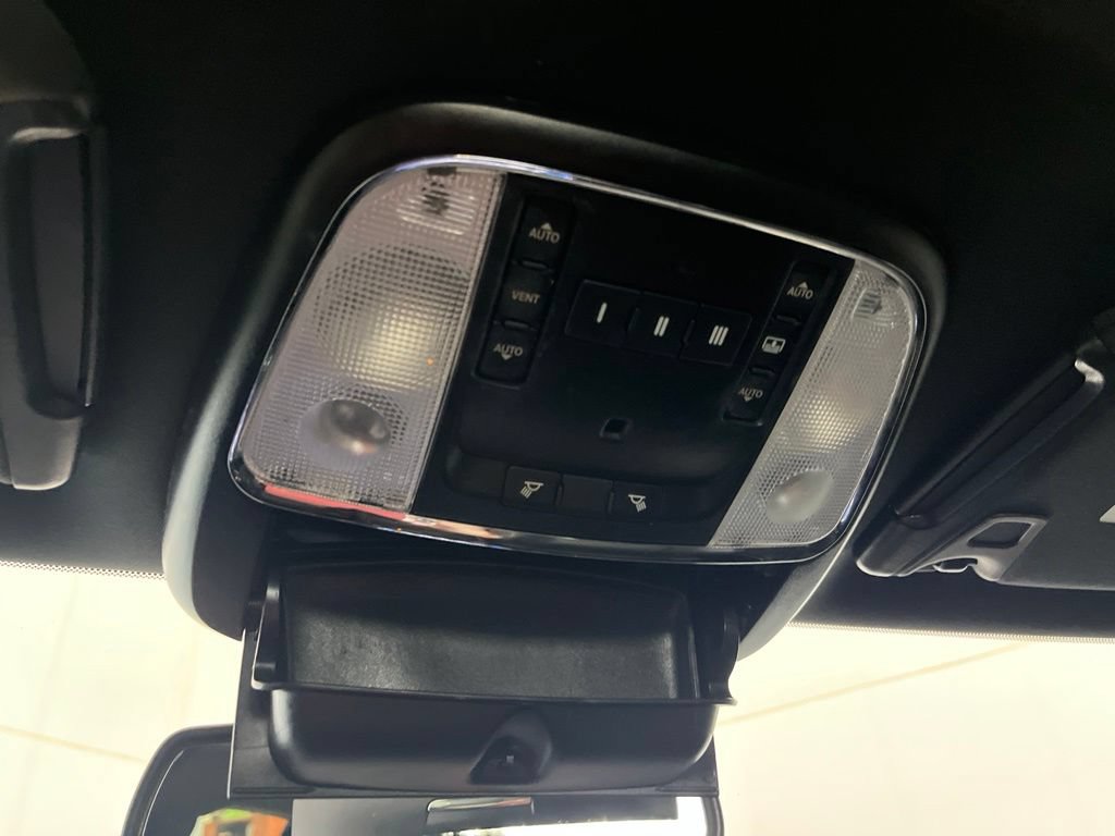 Used 2019 Chrysler 300 S w/ 300S Premium Group 2 RWD image 74