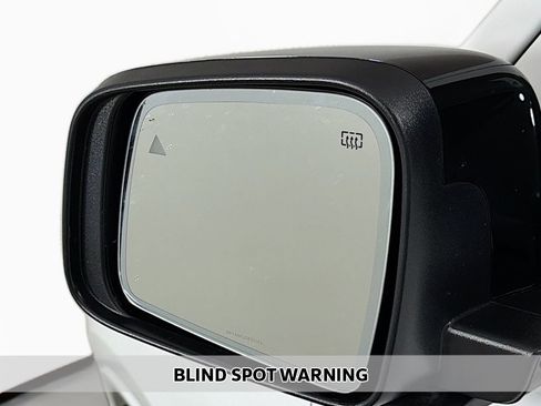 Used 2025 Dodge Durango R/T w/ Blacktop Package AWD/4WD image 7