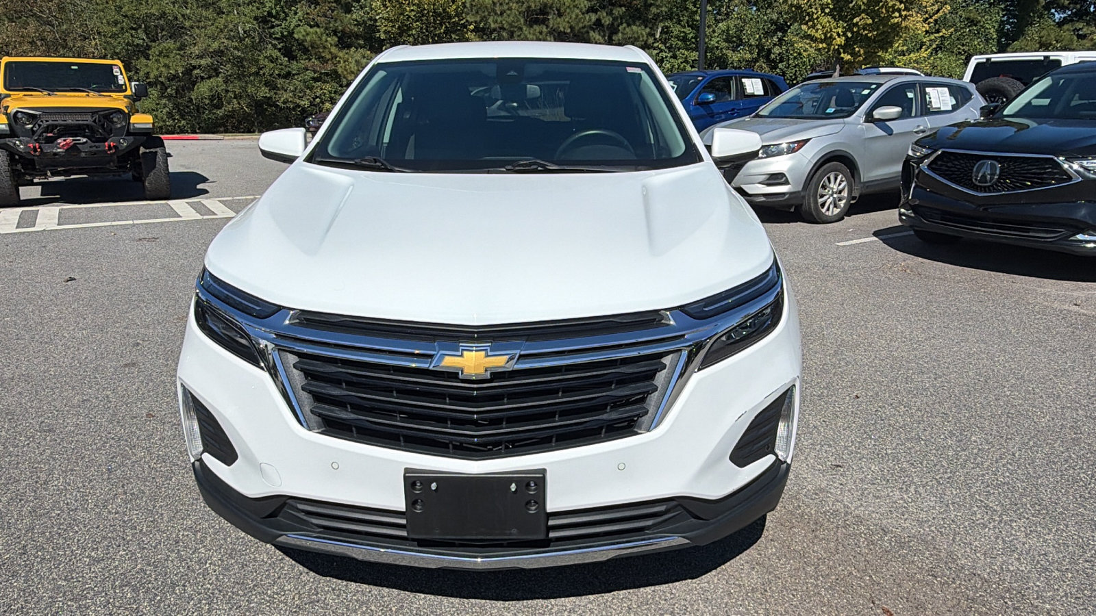 Used 2024 Chevrolet Equinox LT AWD/4WD image 3