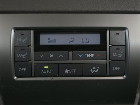 Used 2017 Lexus GX 460 Luxury AWD/4WD image 13