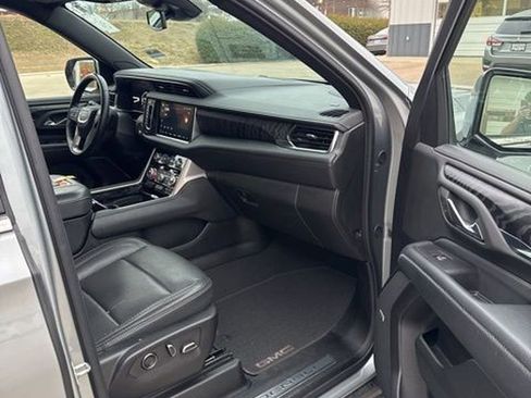 Used 2024 GMC Yukon XL Denali image 20