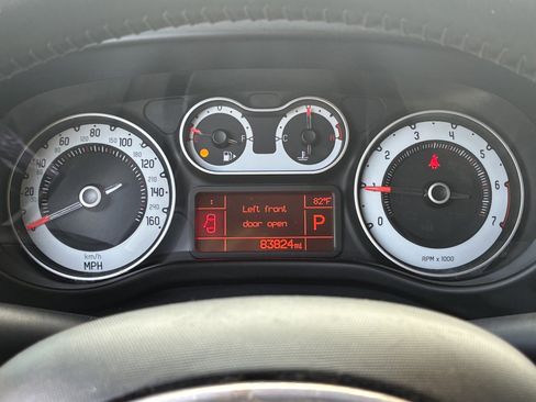 Used 2014 FIAT 500L Trekking image 16