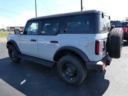 New 2026 Ford Bronco Outer Banks w/ Black Appearance Package AWD/4WD image 7