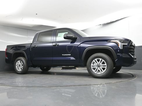 New 2026 Toyota Tundra SR5 AWD/4WD image 29