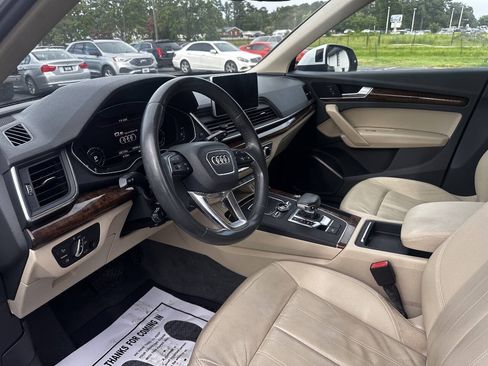 Used 2018 Audi Q5 2.0T Premium Plus w/ Premium Plus Package AWD/4WD image 12