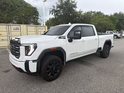 Used 2025 GMC Sierra 2500 AT4 w/ AT4 Premium Plus Package AWD/4WD image 2