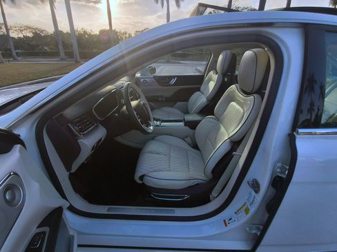 Used 2020 Lincoln Continental Black Label image 23