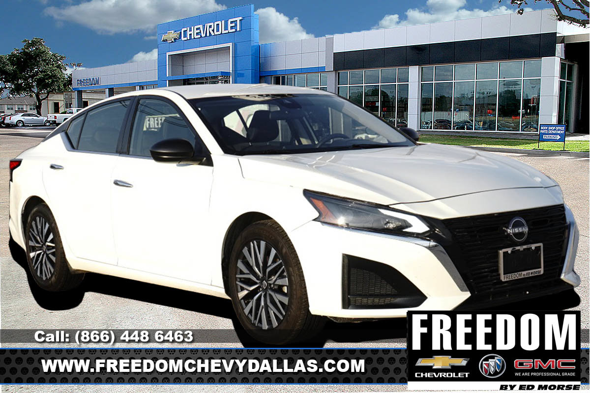 Used 2025 Nissan Altima 2.5 SV FWD image 1