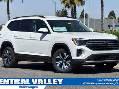 New 2026 Volkswagen Atlas SE FWD image 1