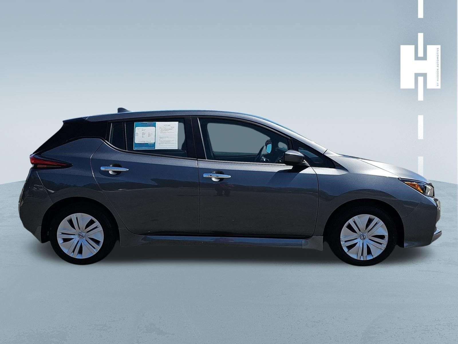 Used 2025 Nissan Leaf S FWD image 3