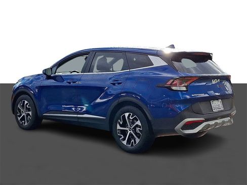 Used 2023 Kia Sportage EX image 5
