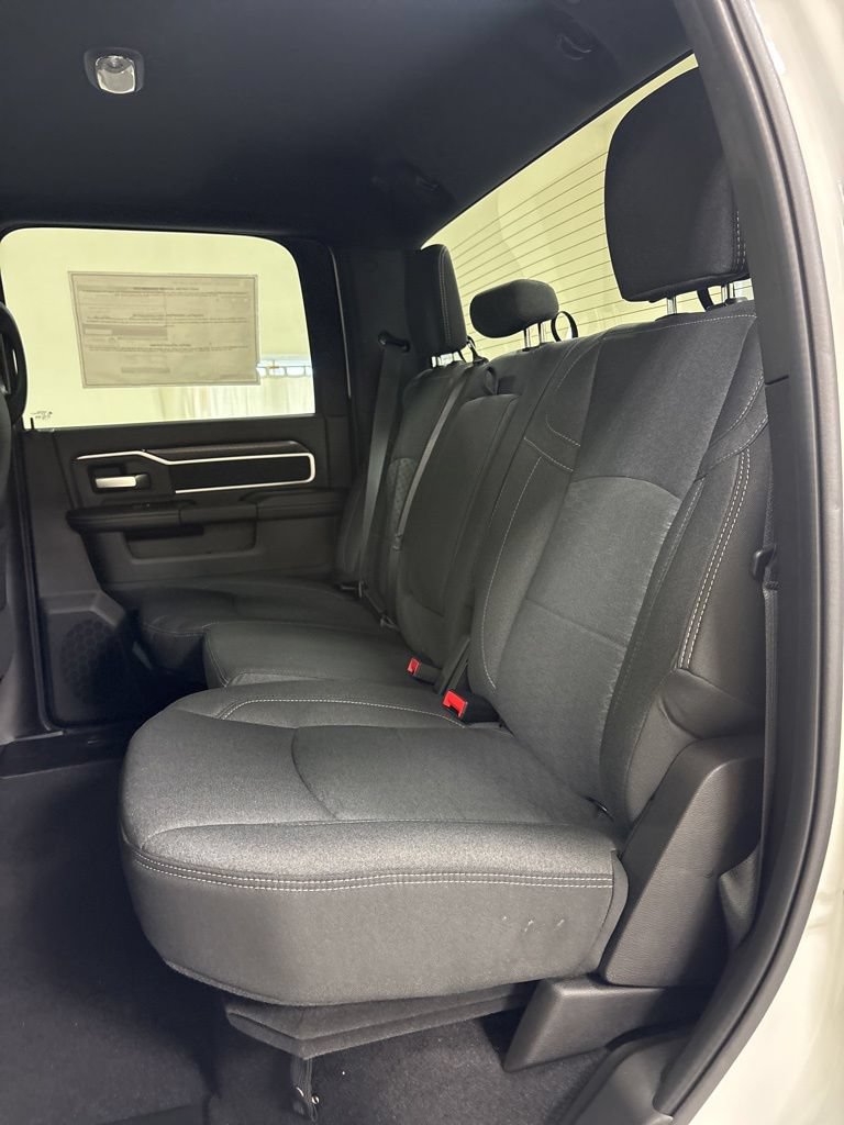 New 2026 RAM 2500 Big Horn AWD/4WD image 17
