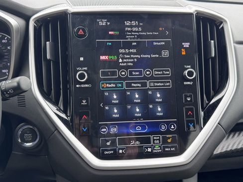 Used 2024 Subaru Ascent Premium w/ Convenience Package image 32