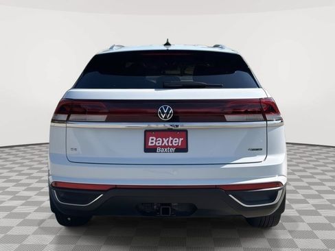 Certified 2025 Volkswagen Atlas Cross Sport SE AWD/4WD image 7