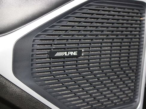 Used 2024 Jeep Wagoneer Series II w/ Flexible Seating Group RWD image 12