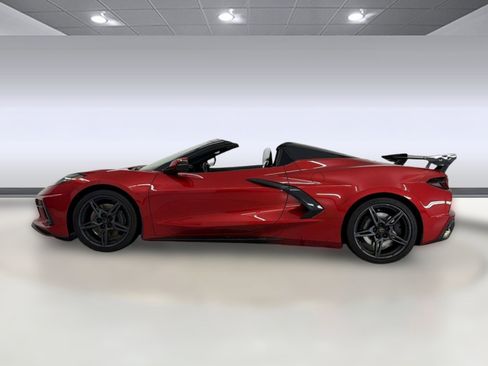 Used 2022 Chevrolet Corvette Stingray Preferred Conv w/ Z51 Performance Package RWD image 2