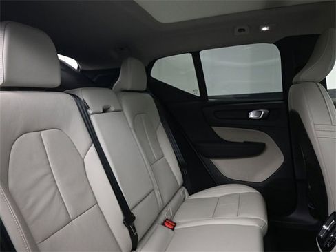 Used 2023 Volvo XC40 B5 Plus w/ Driver Assist Package image 33