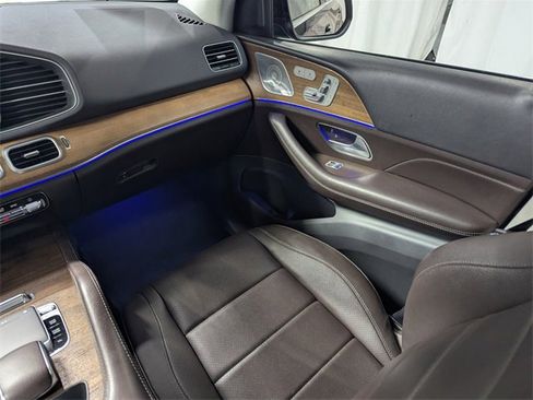 Used 2020 Mercedes-Benz GLE 350 w/ 3rd Row Seat Package image 8