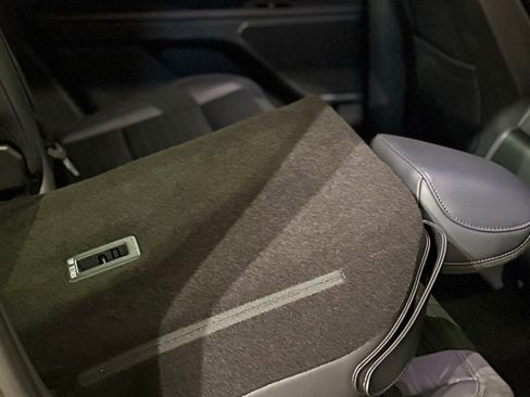 Used 2024 Lincoln Nautilus Reserve w/ Equipment Group 202A image 56