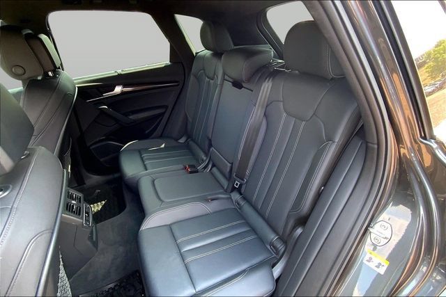 Used 2023 Audi SQ5 Prestige AWD/4WD image 18