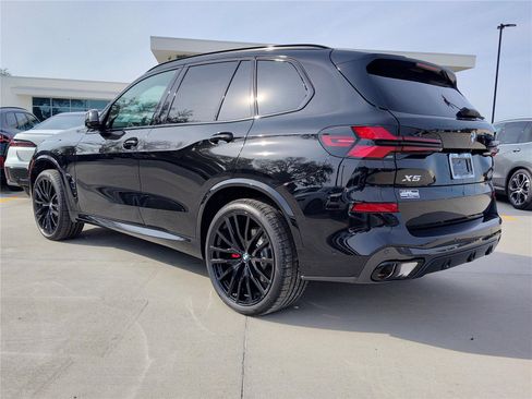 New 2026 BMW X5 sDrive40i w/ M Sport Package image 3
