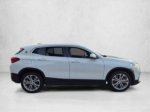 Used 2022 BMW X2 sDrive28i w/ Convenience Package FWD image 4