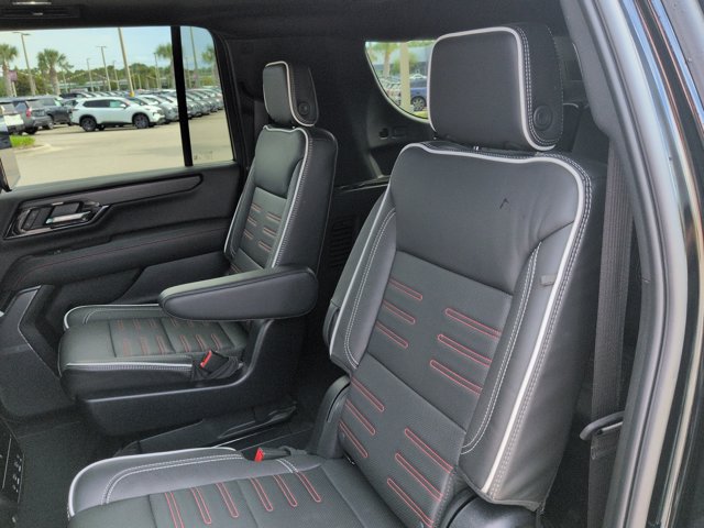 Used 2025 GMC Yukon XL AT4 Ultimate w/ LPO, Floor Liner Package AWD/4WD image 15