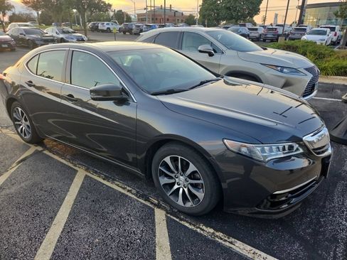Used 2015 Acura TLX FWD image 2