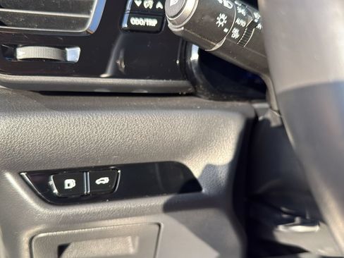 Used 2022 Lexus NX 250 FWD w/ Towing Package (2000 Lbs) image 18