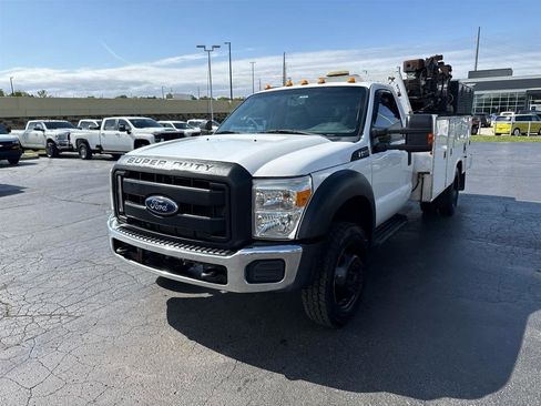 Used 2014 Ford F550 4x4 Regular Cab Super Duty image 4