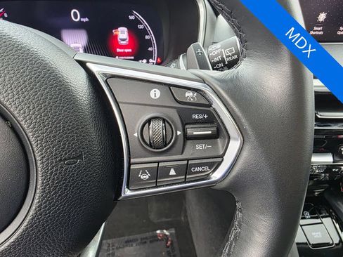 Used 2024 Acura MDX SH-AWD w/ Technology Package image 21