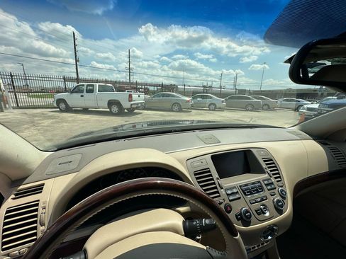Used 2005 INFINITI Q45 w/ (P01) Premium Pkg RWD image 20