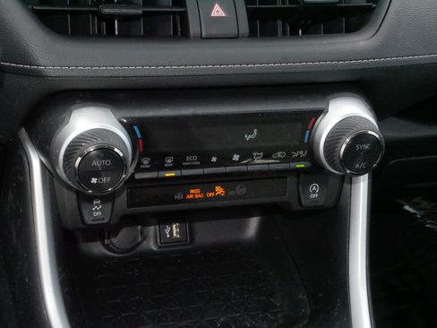 Certified 2025 Toyota RAV4 XLE AWD/4WD image 23